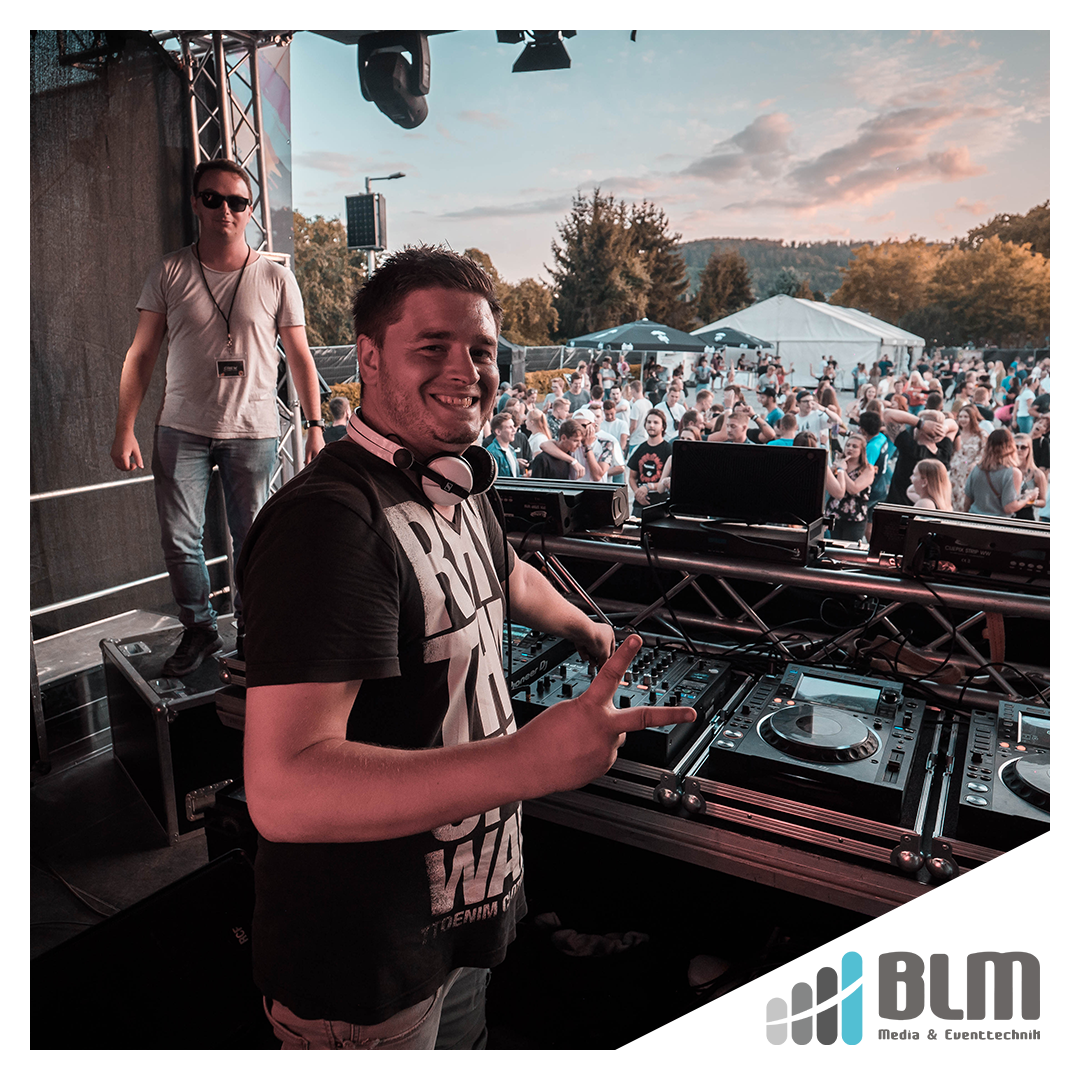 DJ Stars auf dem elektronischen Open Air in Höxter, Veranstaltungstechnik von BLM Media