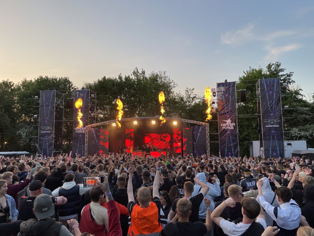 Harderforce Festival in Heide, Veranstaltungstechnik von BLM Media