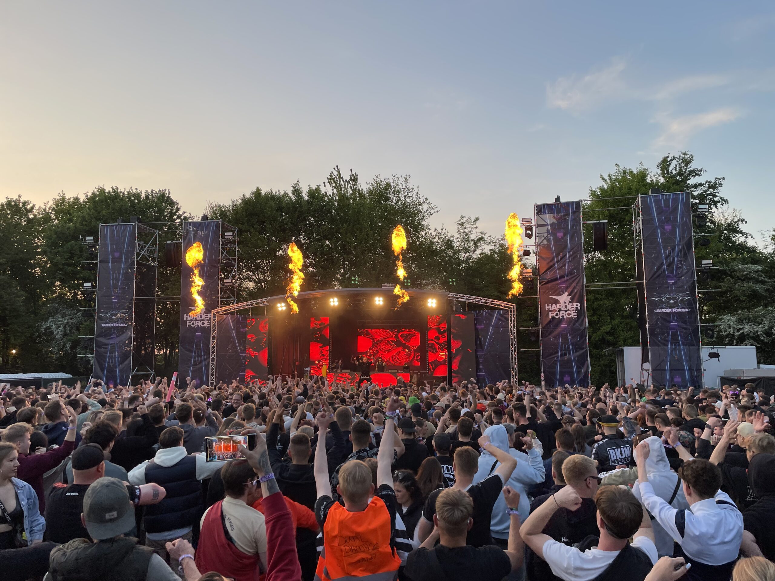 Harderforce Festival in Heide, Veranstaltungstechnik von BLM Media