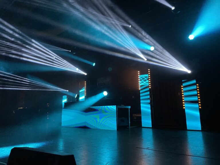 Unvergesslicher Abiball am Humboldt Gymnasium Bad Pyrmont in der Stadthalle Höxter, Veranstaltungstechnik von BLM Media