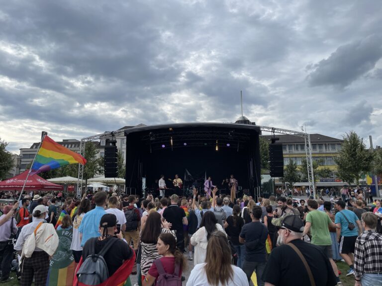 CSD Kassel auf dem Friedrichplatz, Veranstaltungstechnik von BLM Media