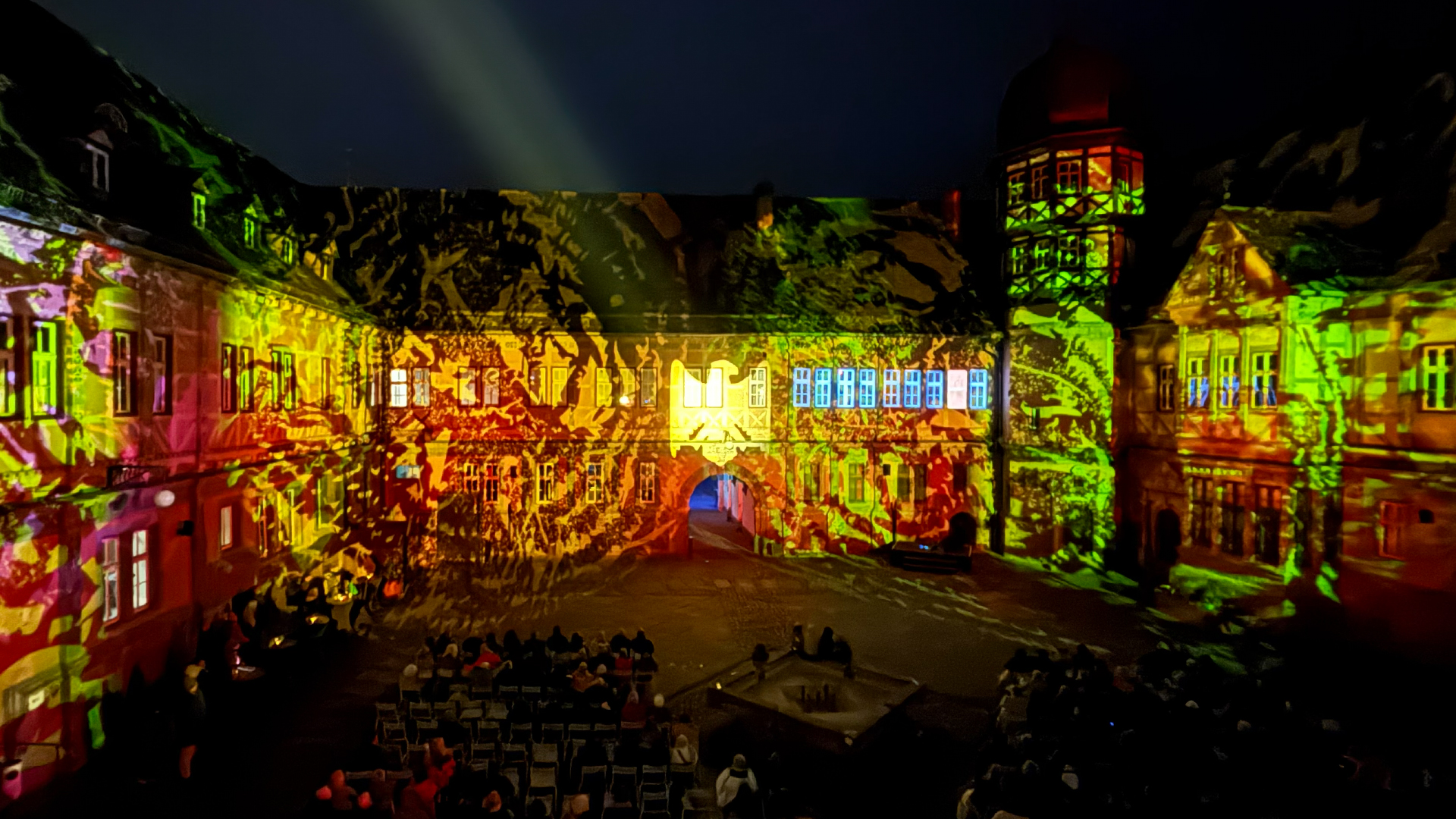 Triumphal zurück, Veranstaltungstechnik von BLM Media