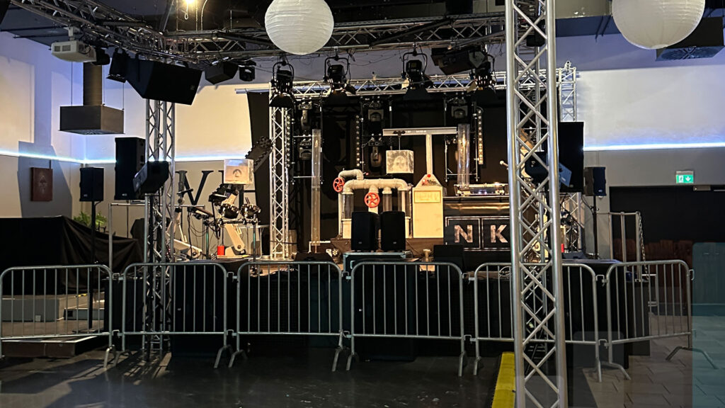 Eisfabrik Konzert Bühnenaufbau, Veranstaltungstechnik von BLM Media