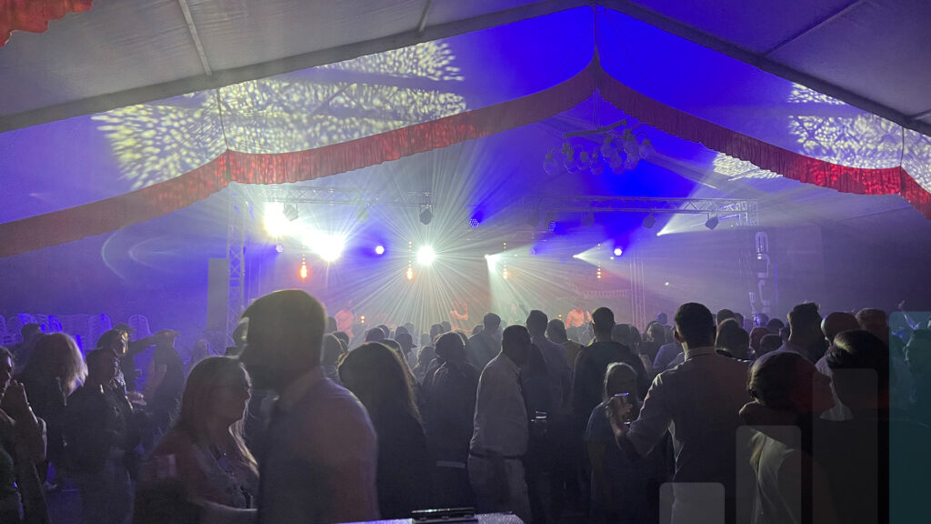Feuerwehrfest im Festzelt mit Bühne, Licht und Beschallung von BLM Media