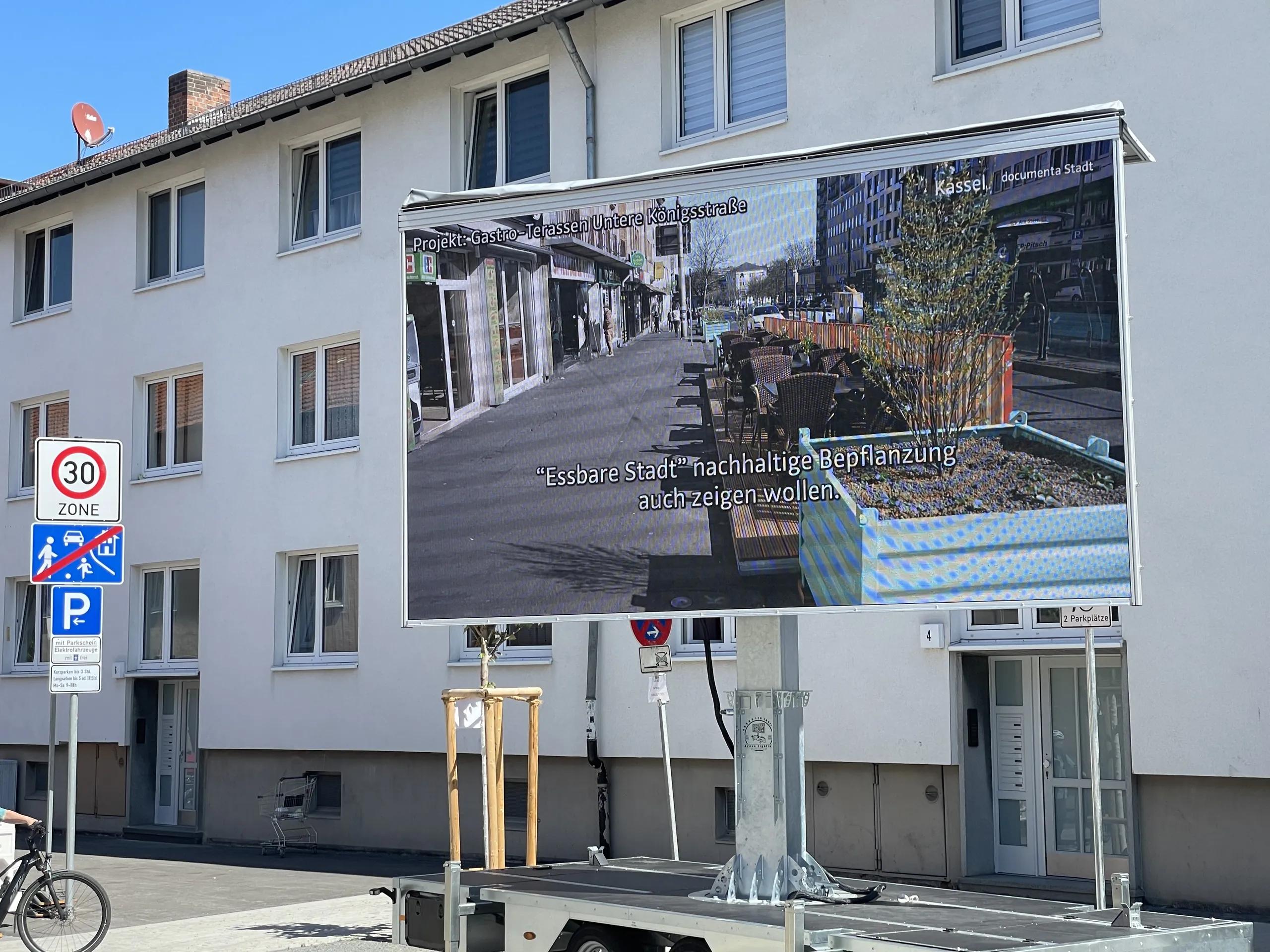 LED-Wand-Trailer beim Tag der Städtebauförderung 2025 in Kassel